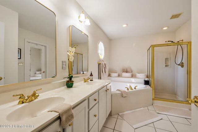 4414 Sycamore Forest Pl, Louisville, KY 40245