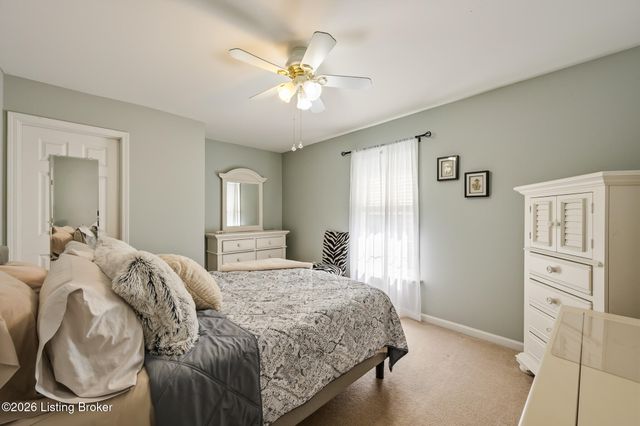 4414 Sycamore Forest Pl, Louisville, KY 40245