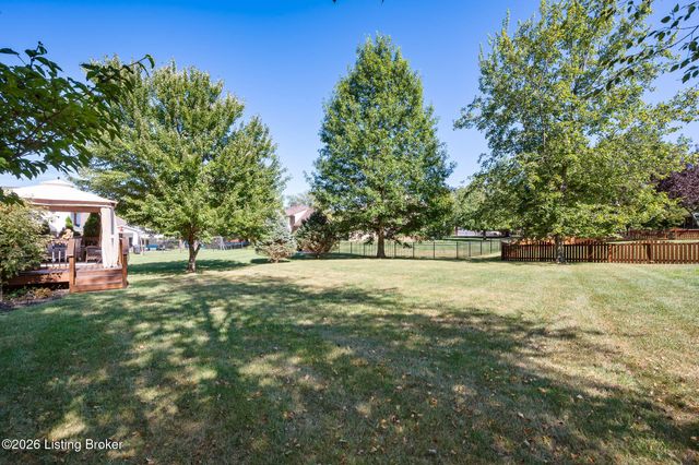 4414 Sycamore Forest Pl, Louisville, KY 40245