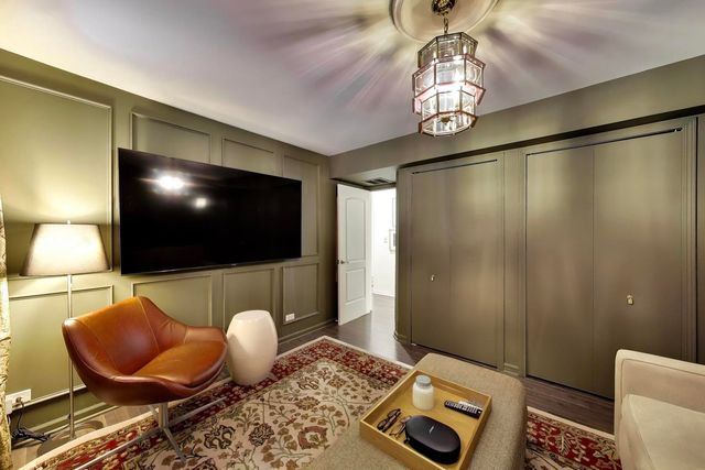 4430 N Magnolia Avenue GS, Chicago, IL 60640