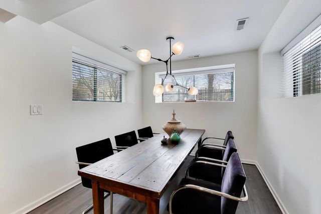 4430 N Magnolia Avenue GS, Chicago, IL 60640