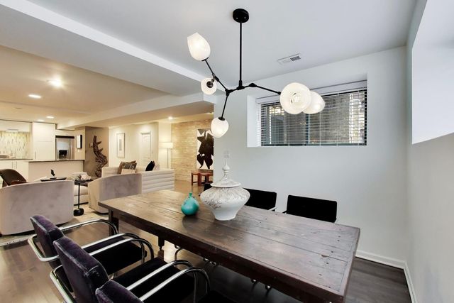 4430 N Magnolia Avenue GS, Chicago, IL 60640