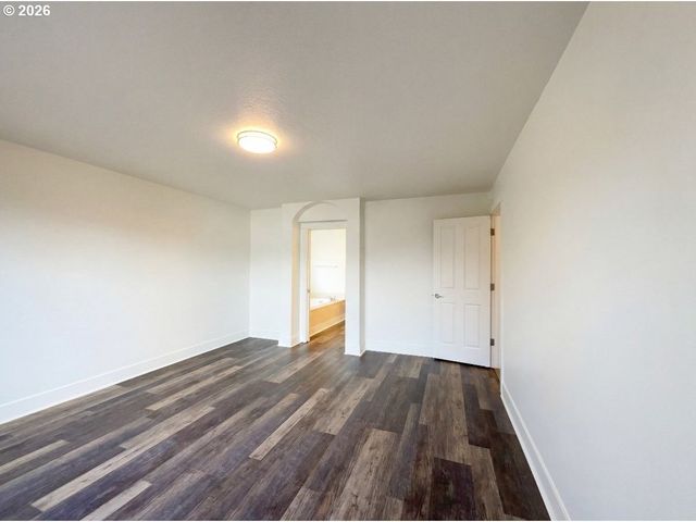 10989 Sw ONEIDA St, Tualatin, OR 97062