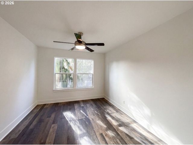 10989 Sw ONEIDA St, Tualatin, OR 97062