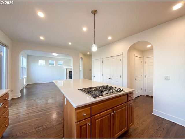 10989 Sw ONEIDA St, Tualatin, OR 97062