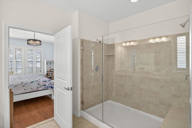 18 Kensington, Plymouth, MA 02360