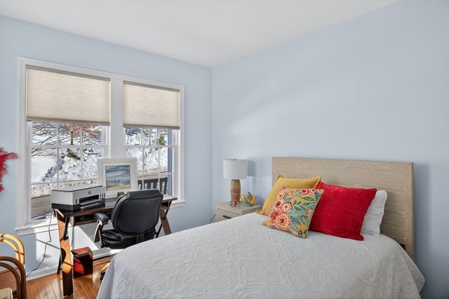 18 Kensington, Plymouth, MA 02360