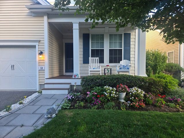 18 Kensington, Plymouth, MA 02360
