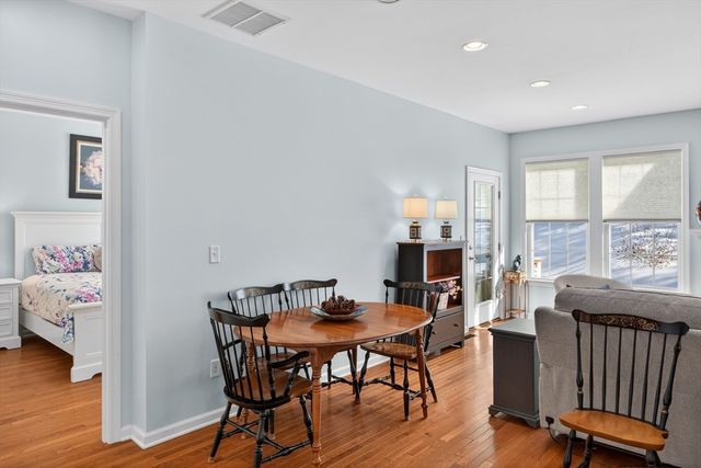 18 Kensington, Plymouth, MA 02360