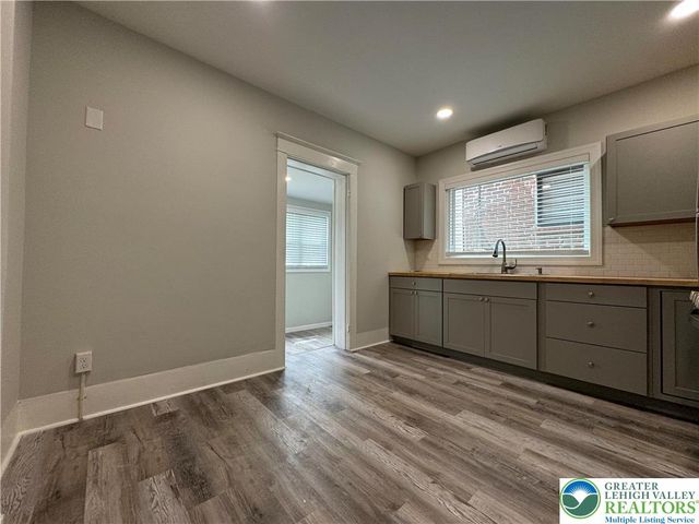 322 Saint John Street, Easton, PA 18042
