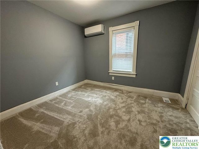 322 Saint John Street, Easton, PA 18042