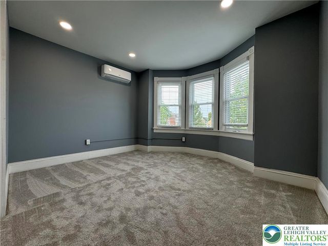 322 Saint John Street, Easton, PA 18042