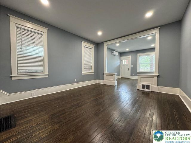 322 Saint John Street, Easton, PA 18042