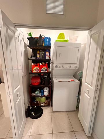 1513 SE 26th Ter 1513, Homestead, FL 33035