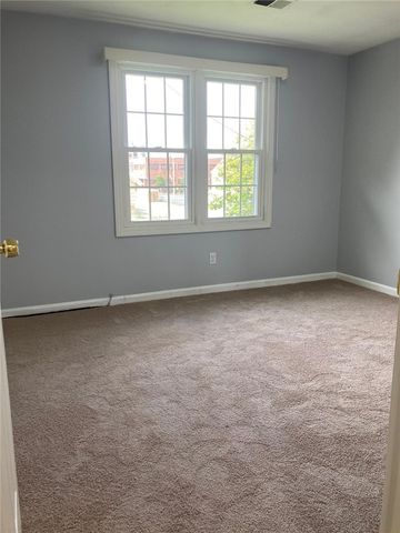 14 Saratoga Avenue 6, Pawtucket, RI 02861
