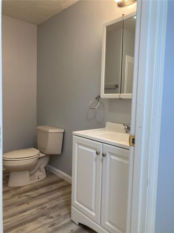 14 Saratoga Avenue 6, Pawtucket, RI 02861
