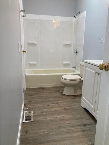 14 Saratoga Avenue 6, Pawtucket, RI 02861