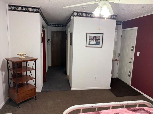 525 SW 2nd Street, Moore, OK 73160