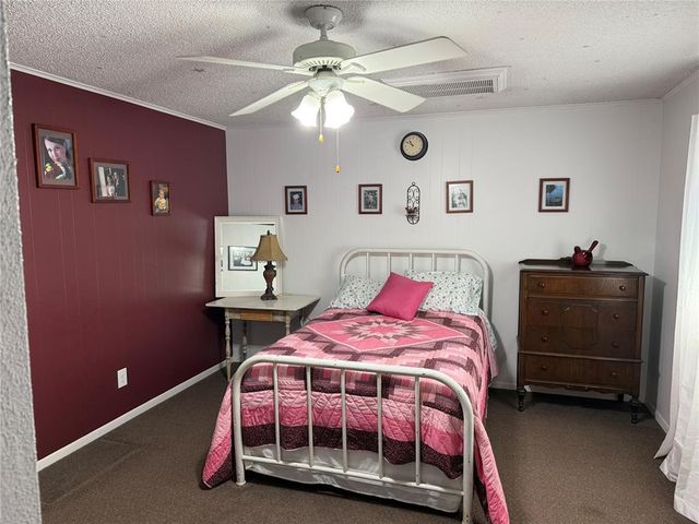 525 SW 2nd Street, Moore, OK 73160