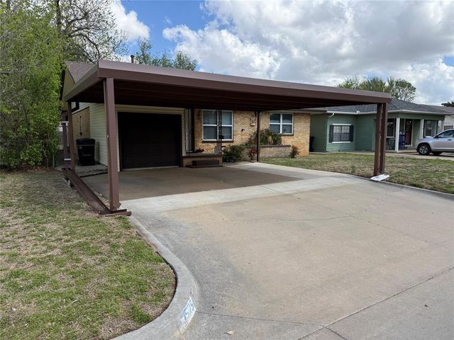 525 SW 2nd Street, Moore, OK 73160