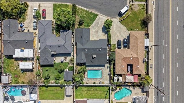 907 E Ghent, Azusa, CA 91702