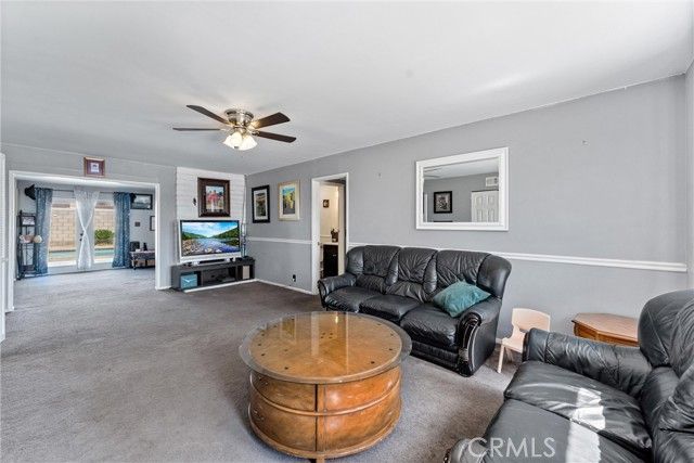 907 E Ghent, Azusa, CA 91702