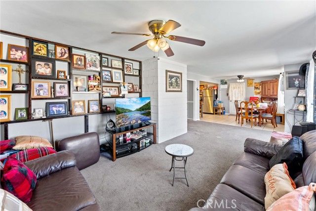 907 E Ghent, Azusa, CA 91702