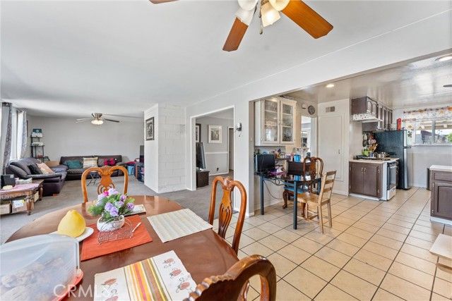 907 E Ghent, Azusa, CA 91702