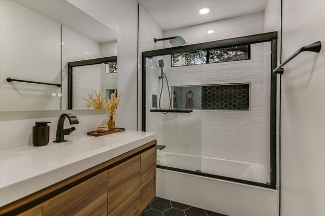 7405 Potters TRL, Austin, TX 78729