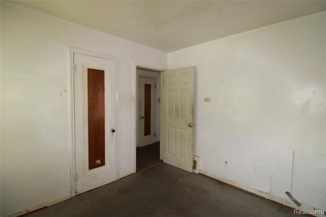 19328 Dresden Street, Detroit, MI 48205