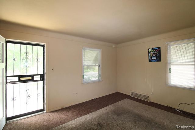 19328 Dresden Street, Detroit, MI 48205
