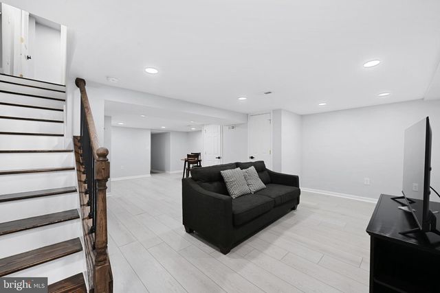 4107 4TH ST NW, Washington, DC 20011