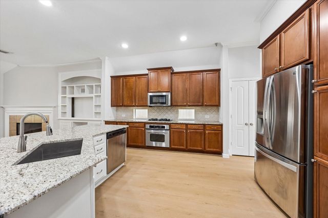 3723 Tidalwood Drive, Manvel, TX 77578