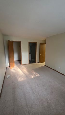 620 Mallard Court D1, Bartlett, IL 60103