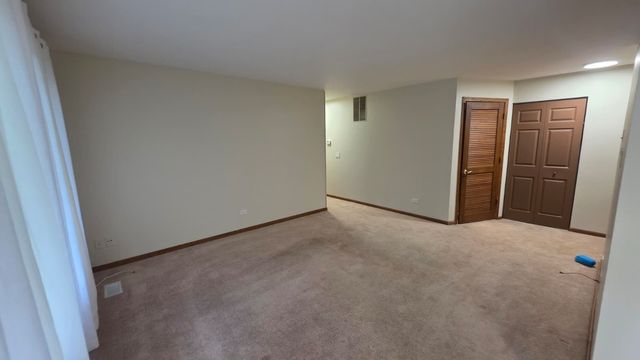 620 Mallard Court D1, Bartlett, IL 60103
