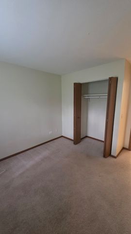 620 Mallard Court D1, Bartlett, IL 60103