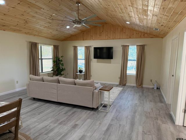 2106 FM 1647, Winnsboro, TX 75494