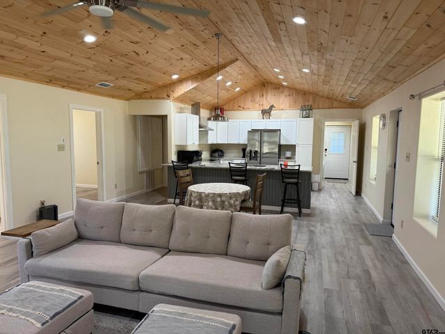 2106 FM 1647, Winnsboro, TX 75494