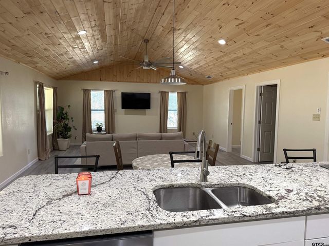 2106 FM 1647, Winnsboro, TX 75494