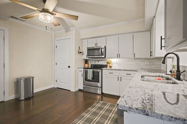 4302 42nd Street, Lubbock, TX 79413