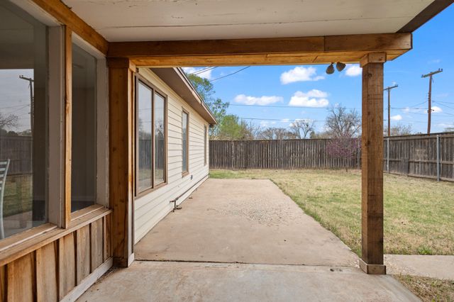 4302 42nd Street, Lubbock, TX 79413