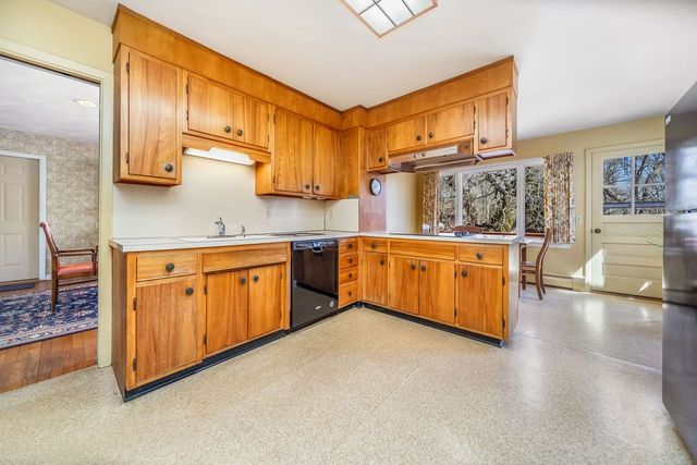 39 Brookside Drive, Charlestown, RI 02813