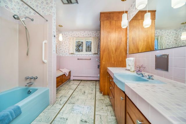 39 Brookside Drive, Charlestown, RI 02813