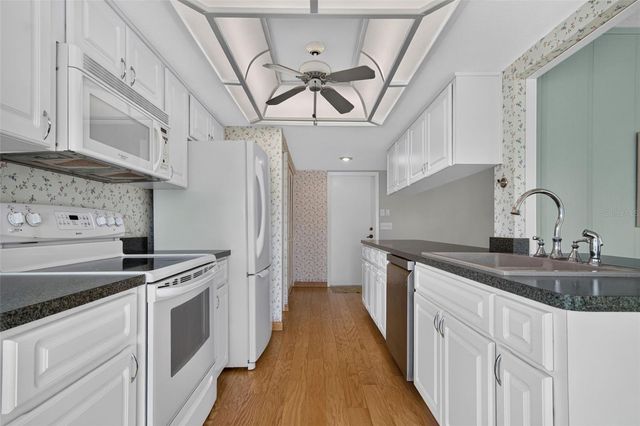 10707 FALLEN LEAF LANE, Port Richey, FL 34668