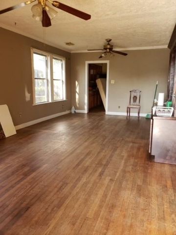 6633 Avenue N, Houston, TX 77011