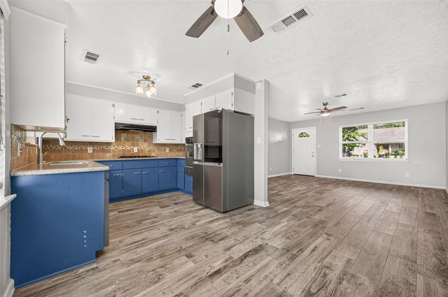 5601 Delfren Lane, Katy, TX 77493
