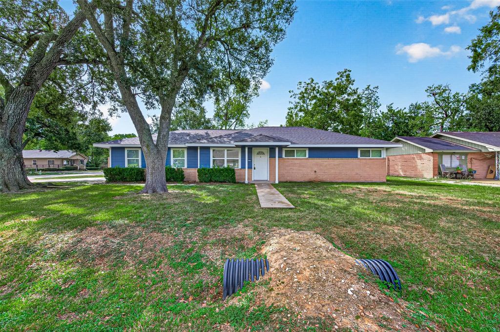 5601 Delfren Lane, Katy, TX 77493
