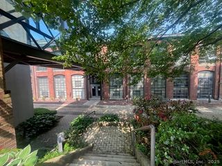 68 Thermos Avenue 206B, Norwich, CT 06360