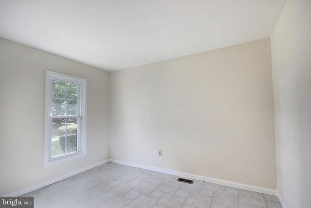 913 S SCHUMAKER DR, Salisbury, MD 21804