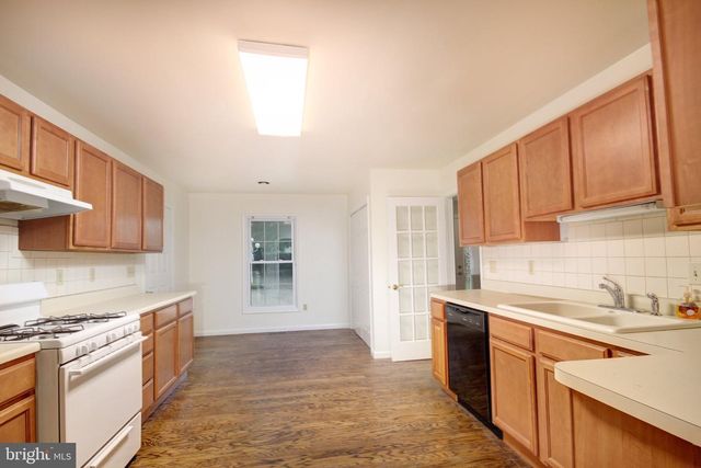 913 S SCHUMAKER DR, Salisbury, MD 21804